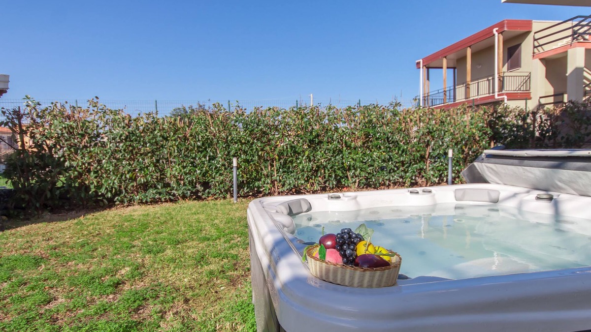 Agnone Bagni Apartment | Casa Smeralda a 200m From The Sea, Augusta, Italy