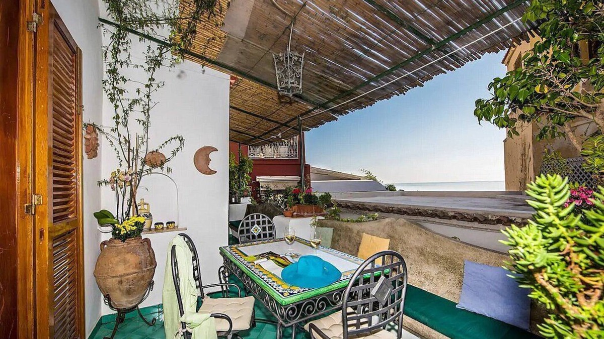 Positano City Centre House | Casa Solange: A characteristic and welcoming apartment located in the center of Positano and a few meters from the sea, with Free WI-FI.