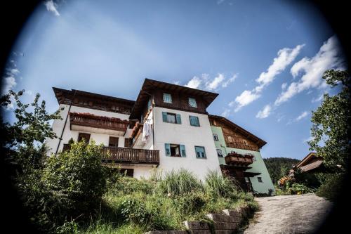 Castelfondo Apartment | Casa Streberi