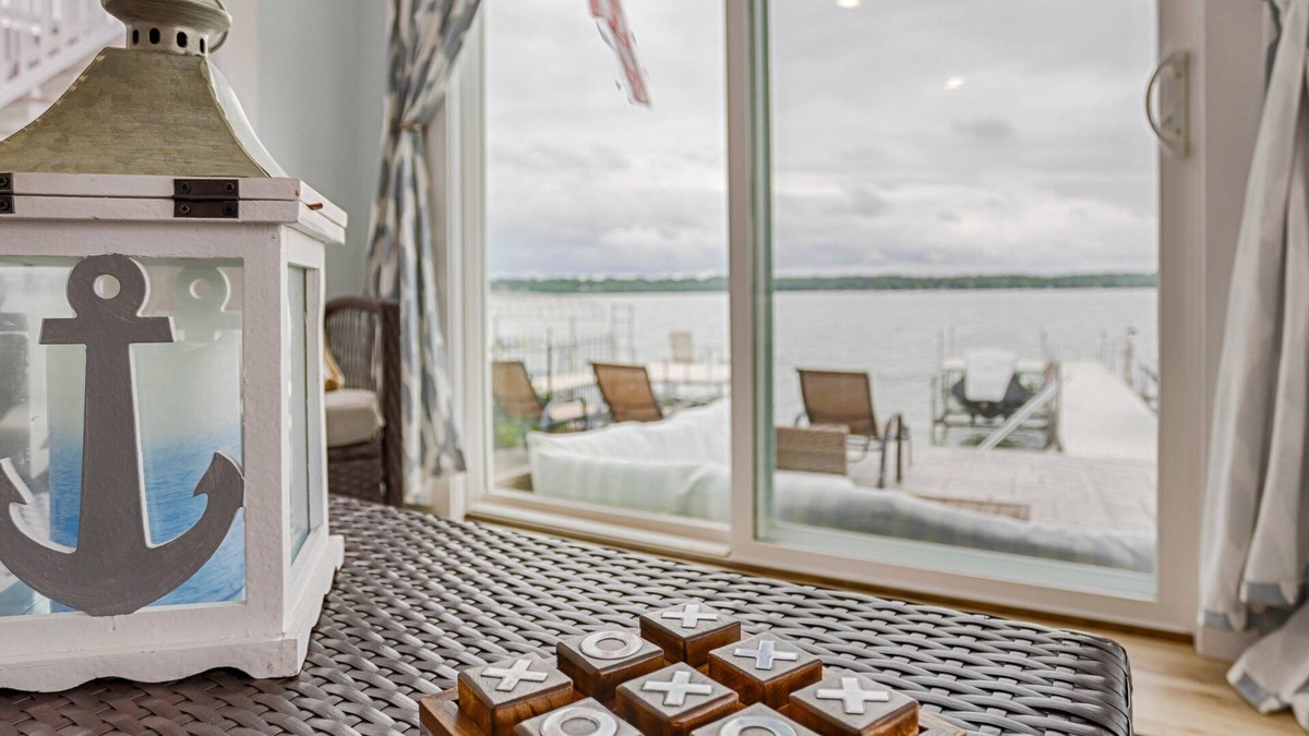 Seneca Falls Cottage | Casa Sul Lago: Cozy Lakefront Escape on Cayuga Lake