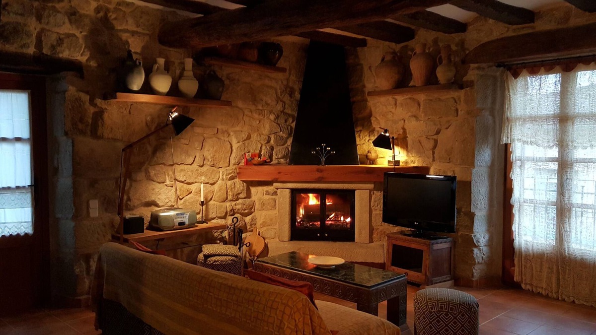 Horta de Sant Joan Cottage | Casa Templers
