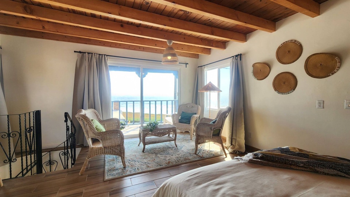 Ensenada Cottage | CASA TIKI - Tropical Beachfront Chilluxe
