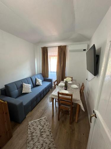Serra Ricco Apartment | Casa Tre Fiori 3