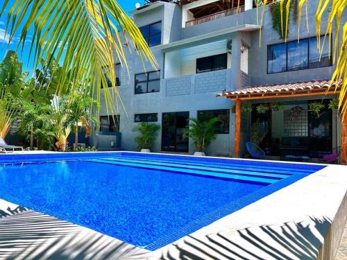 Barra de Colotepec House | Casa Tsuki Moderna y Elegante en Punta Zicatela