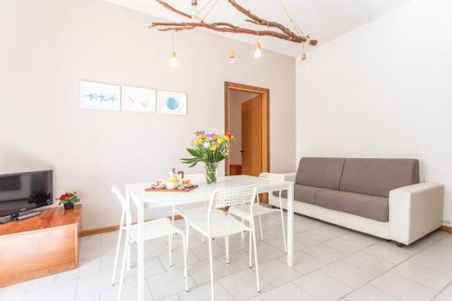 Rivabella Apartment | Casa Vacanza Trentapassi Rivabella 2-6 posti letto