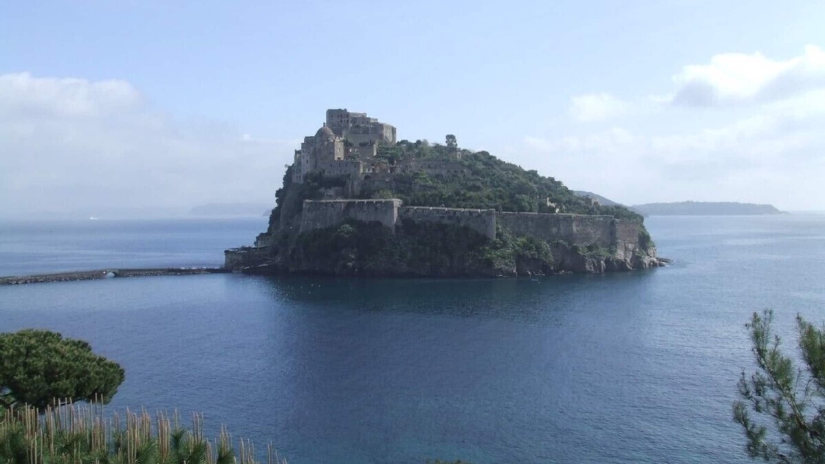 Ischia Porto Apartment | CASA VACANZA VICINO AL MARE ISCHIA ISOLA