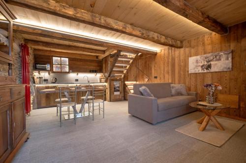 San Damiano Macra House | Casa Vacanze I Foresti C'A D'Arte