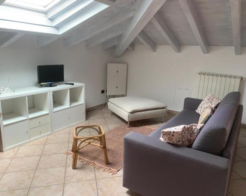 Biandronno House | Casa Vacanze La Betulla