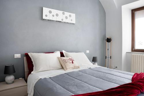 Guarene Apartment | Casa Vacanze La Porta in Piazza