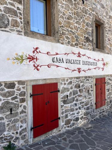 Sutrio Apartment | Casa Vacanze Ranuncolo 4
