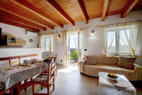 Chieri House | Casa Vacanze Vista Monviso