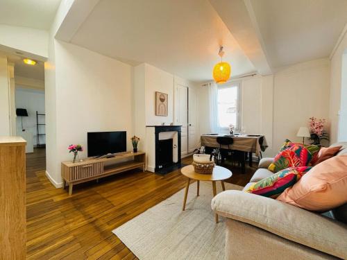 Downtown Angers Apartment | Casa Valdemaine