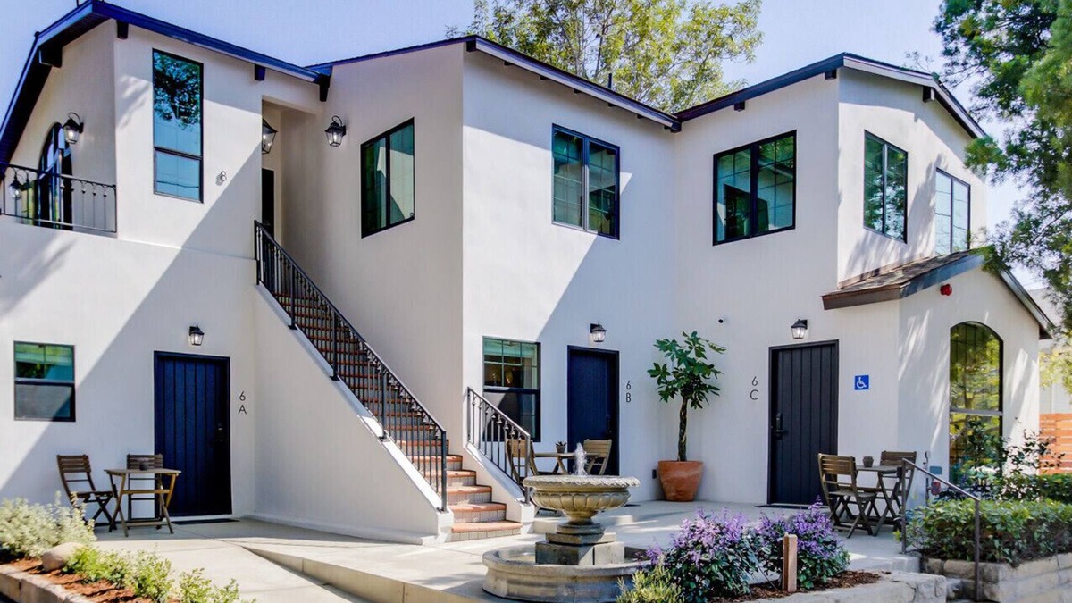 Upper East Apartment | Casa Valerio Unit 6D-Boutique Suite in Downtown Santa Barbara