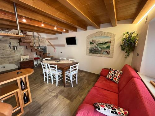 Sant'Anna d'Alfaedo House | Casa Vallenari