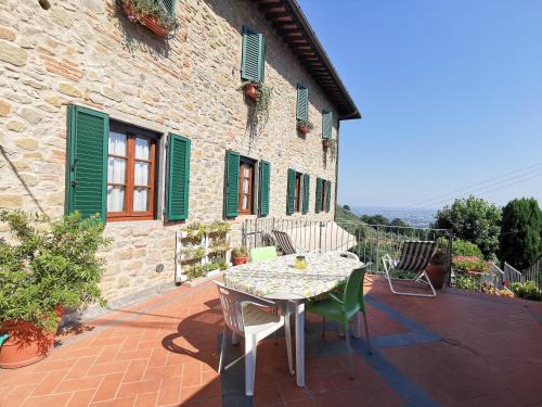 Uzzano Apartment | Casa Velia