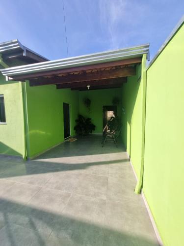 Holambra House | Casa Verde