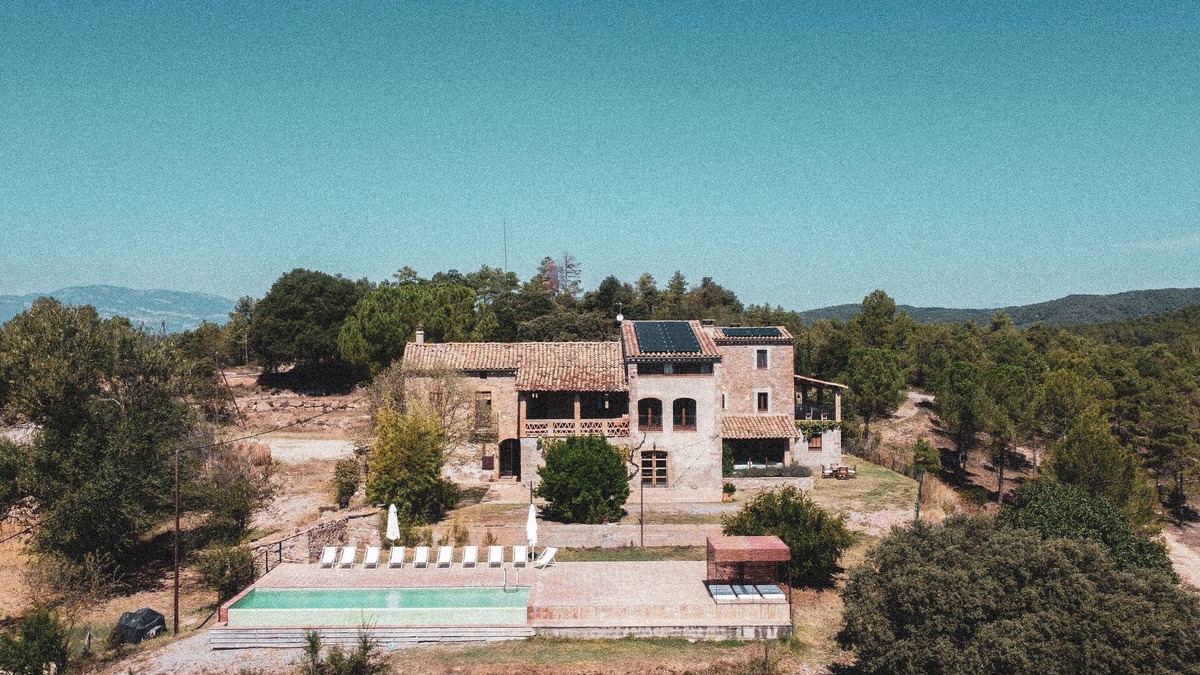 Navas Villa | CASA VISAL - Beautiful Villa with Pool. Scenic Nature, Large Garden, 8 bedrooms