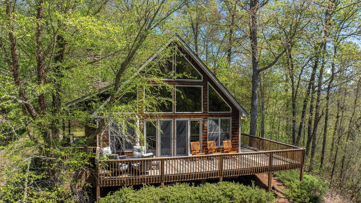 Cullowhee Cabin | Casablanc - Stunning Mountain Cabin Near WCU