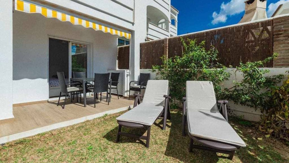 Torreblanca Apartment | Casablanca 4. Apartment with private garden