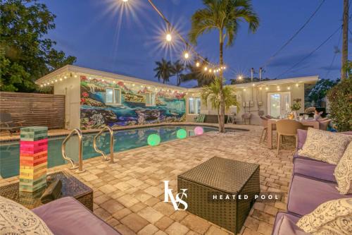 Poinsettia Heights House | CasaDelMar- Outdoor Oasis Heated Pool 5 Min 2 Beach
