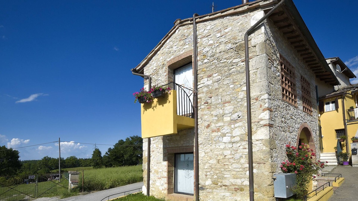 Colle di Val d'Elsa House | CASAILCAMBIO Typical Tuscan hut recently renovated, about 45 square meters.