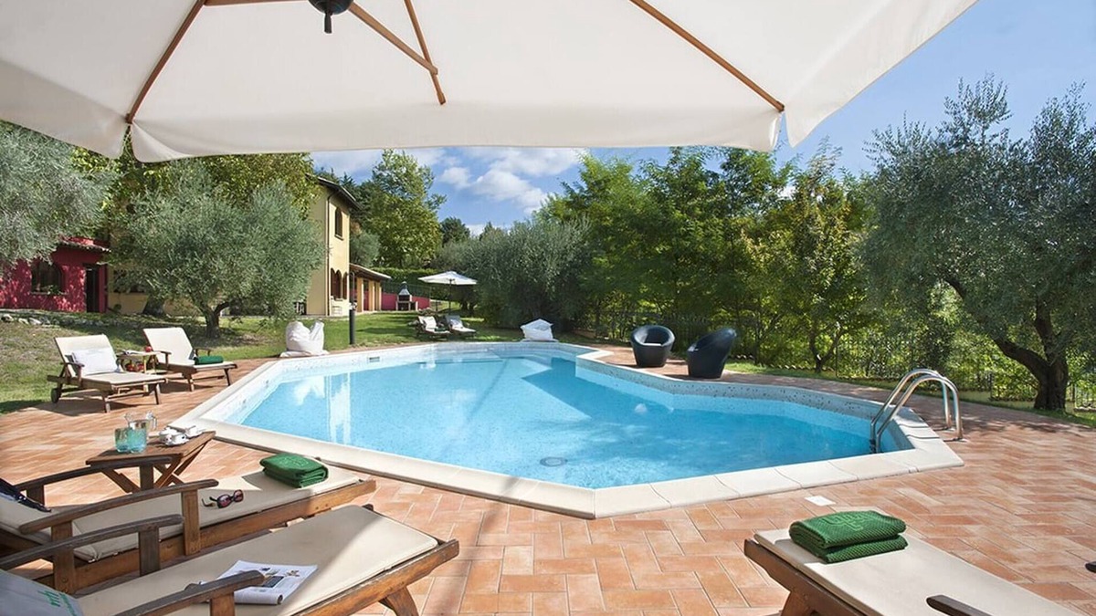 Acqualagna Villa | Casale degli Ulivi 12 by Marche Holiday Villas