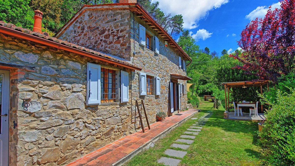 Macchino Villa | Casale di Cozzile – Vacation Villa in Val di Nievole, Tuscany