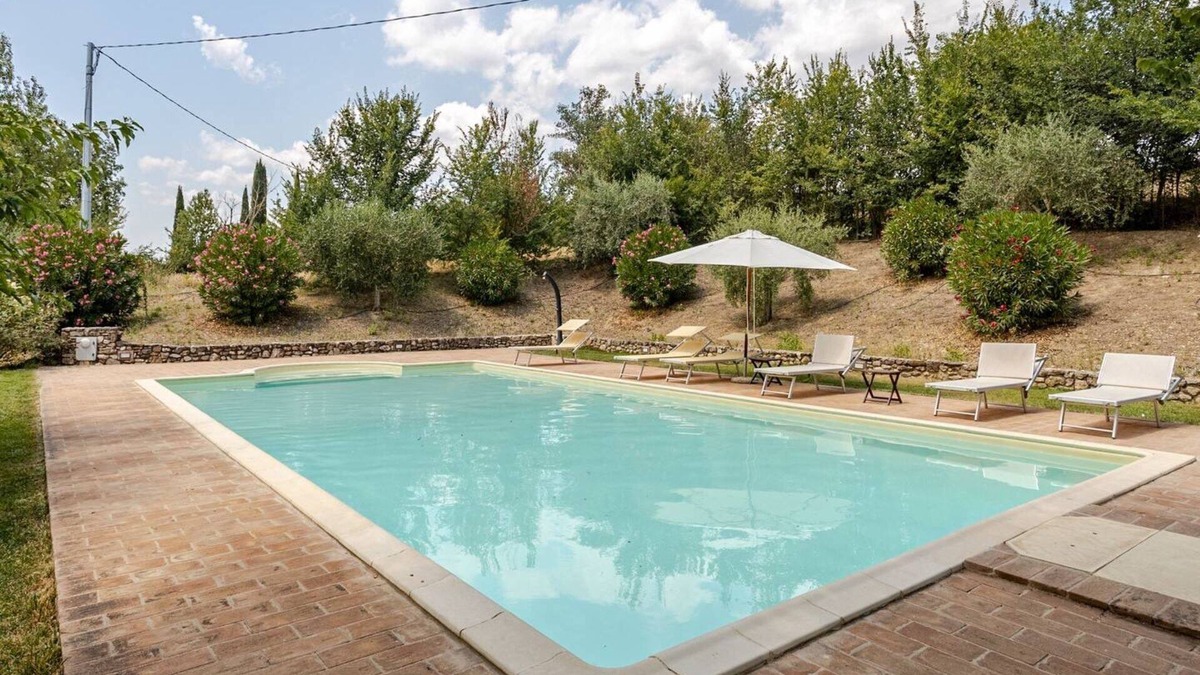Todi Other | Casale Etrusco: Piscina e Campagna