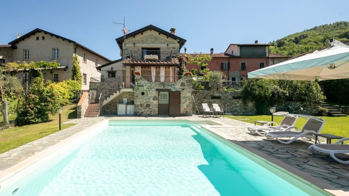 Fivizzano Villa | Casale Fivizzano in Fivizzano , Toscana