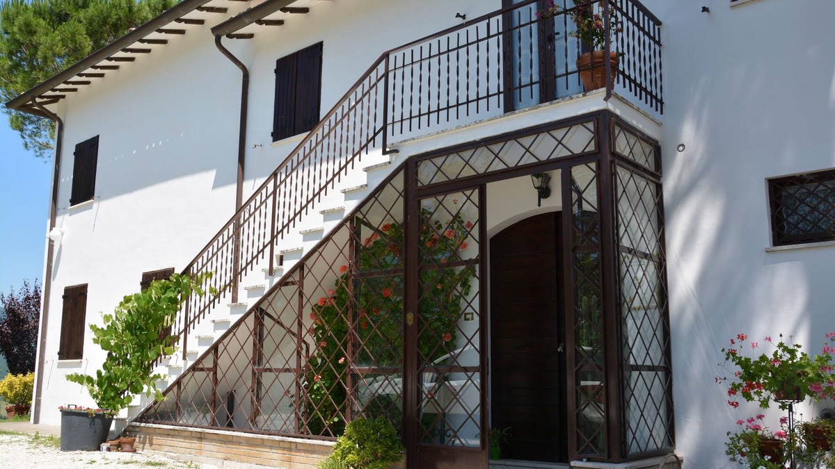 Baiano Villa | Casale Fusco Country House Is A Beautiful Farm Hotel On The Hill Of Spoleto