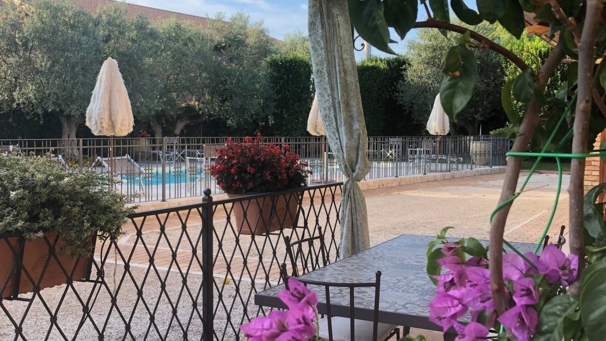 Pianella Apartment | "Casale Giacinta" ancient cottage between sea and mountains with swimming pool