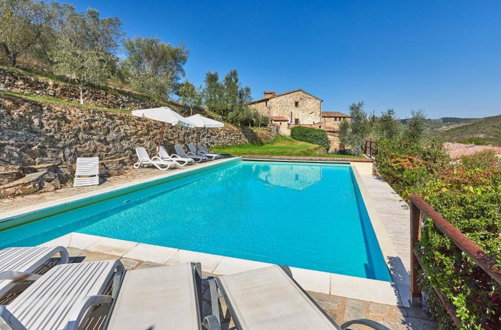 Radda in Chianti Villa | Casale il Gualdo by VacaVilla