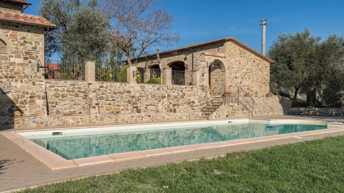 Castel del Piano Villa | Casale Montenero In Castel del Piano, Tuscany