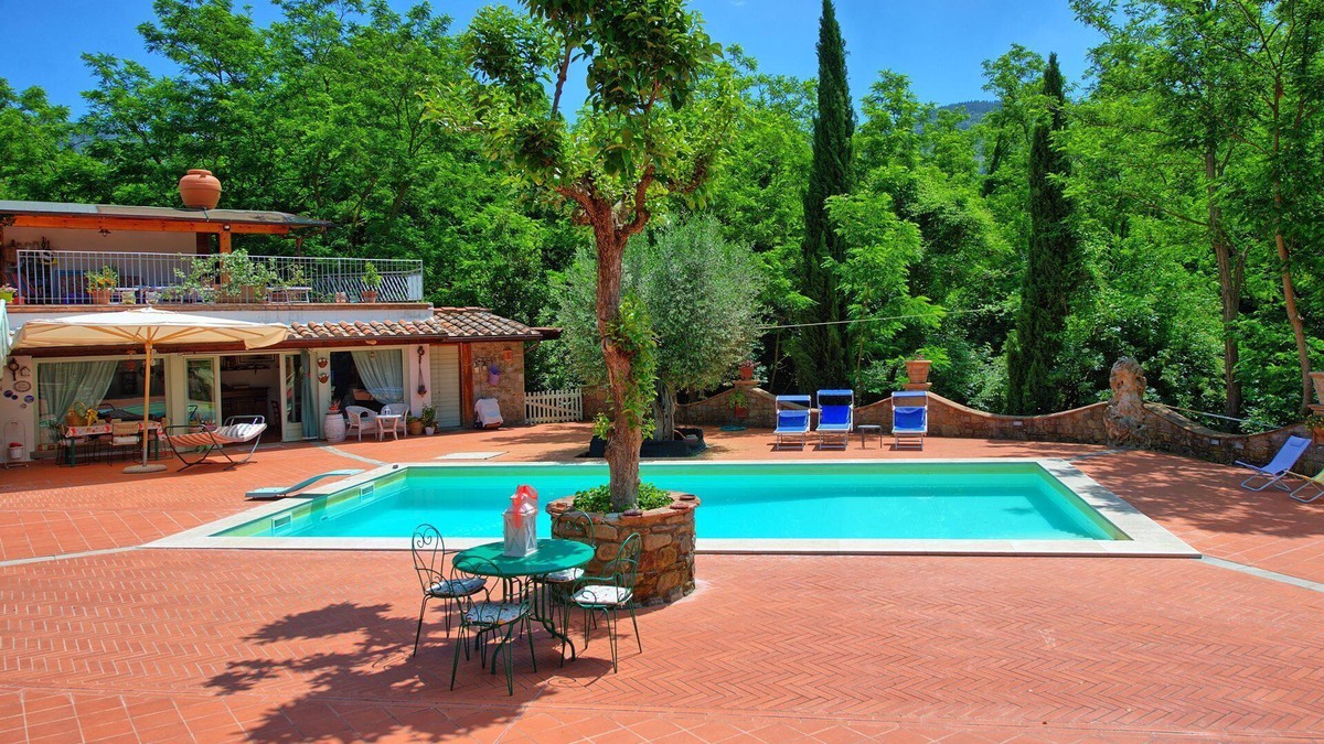 San Pietro a Cegliolo Villa | Casale San Martino - Country House Rental in Valdichiana, Tuscany.
