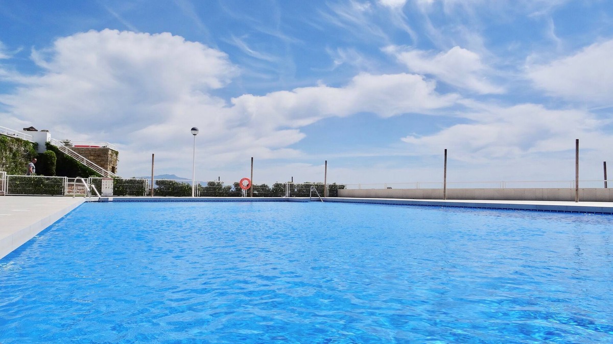 Casares del Mar Apartment | Casares del Mar. Spectacular apartment in first line. Ideal for families