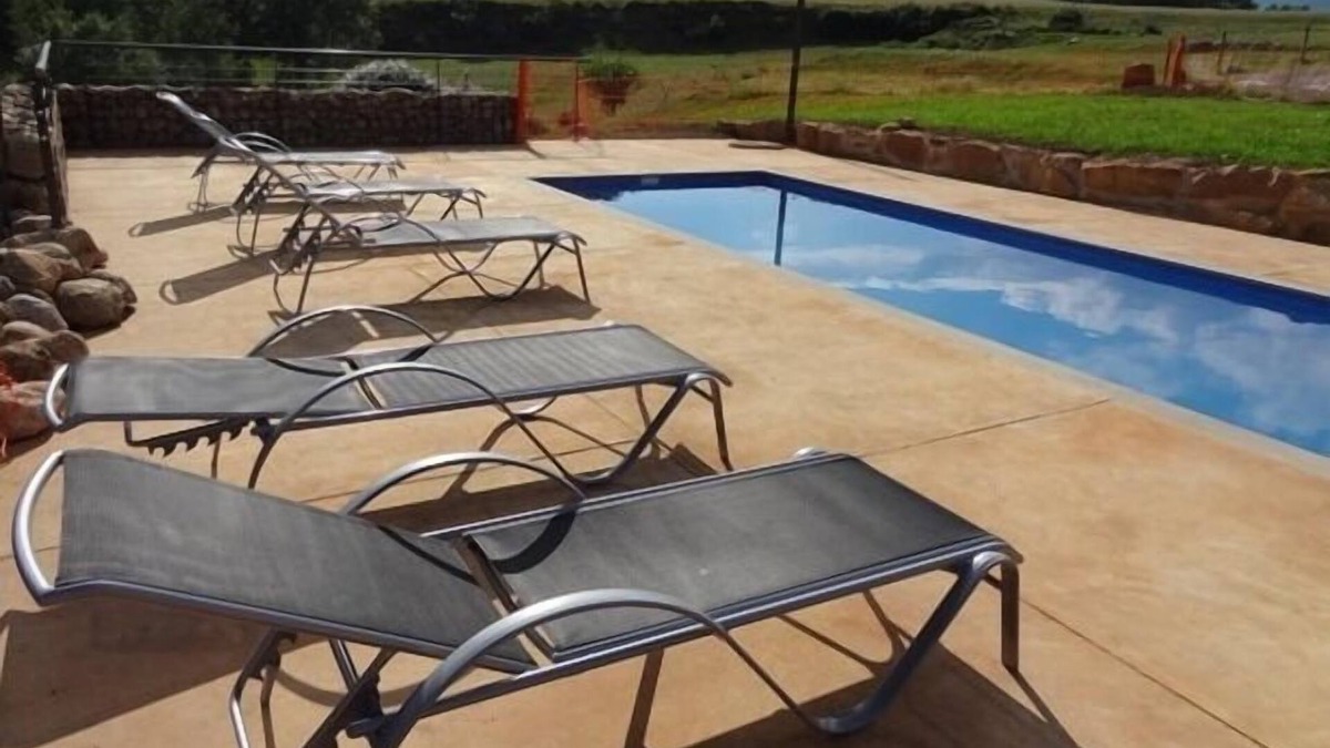 Lladurs Cottage | Casas Rurales La Salada for 10 people