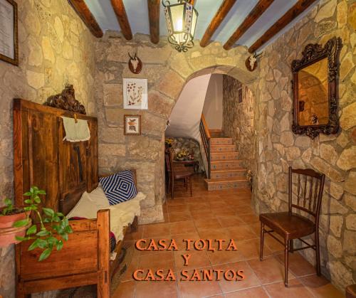 Loarre House | Casas Santos y Tolta