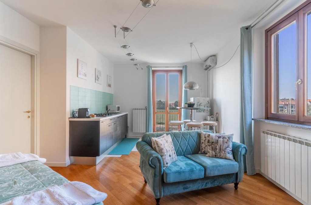 Vidigulfo Apartment | CasaTella - Monolocale con balcone