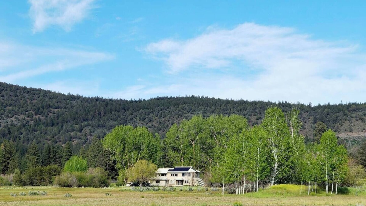 Chiloquin House | Cascade View
