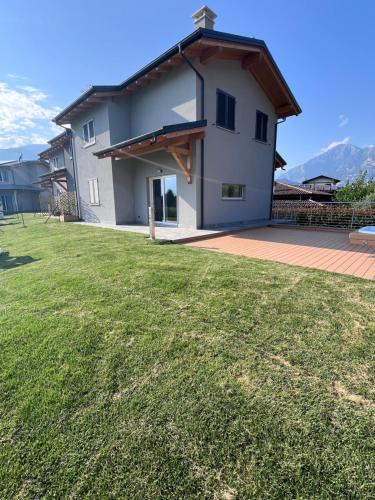 Dubino House | Case vacanza Colombaio con idromassaggio a 10 min dal lago di Como