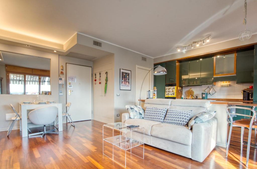Vimodrone Apartment | CaseOspitali - Casa Di Bibi, colorato ed elegante bilocale vicino al Naviglio Martesana per 4