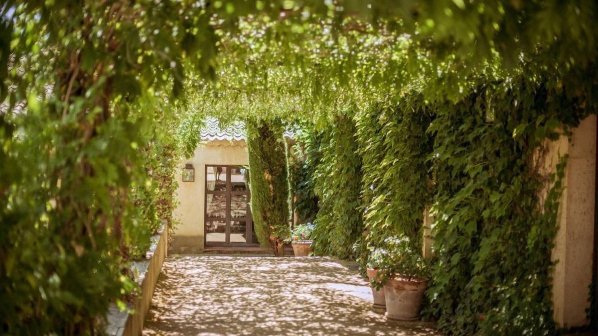 Valverde del Majano Hotel | Caserío de Lobones
