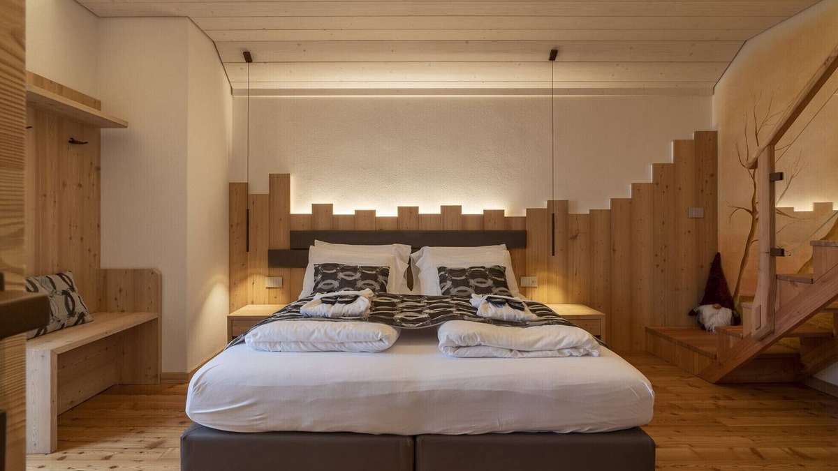 San Martino D'Alpago Ski Chalet | Casera Moda Luxury Chalet with sauna