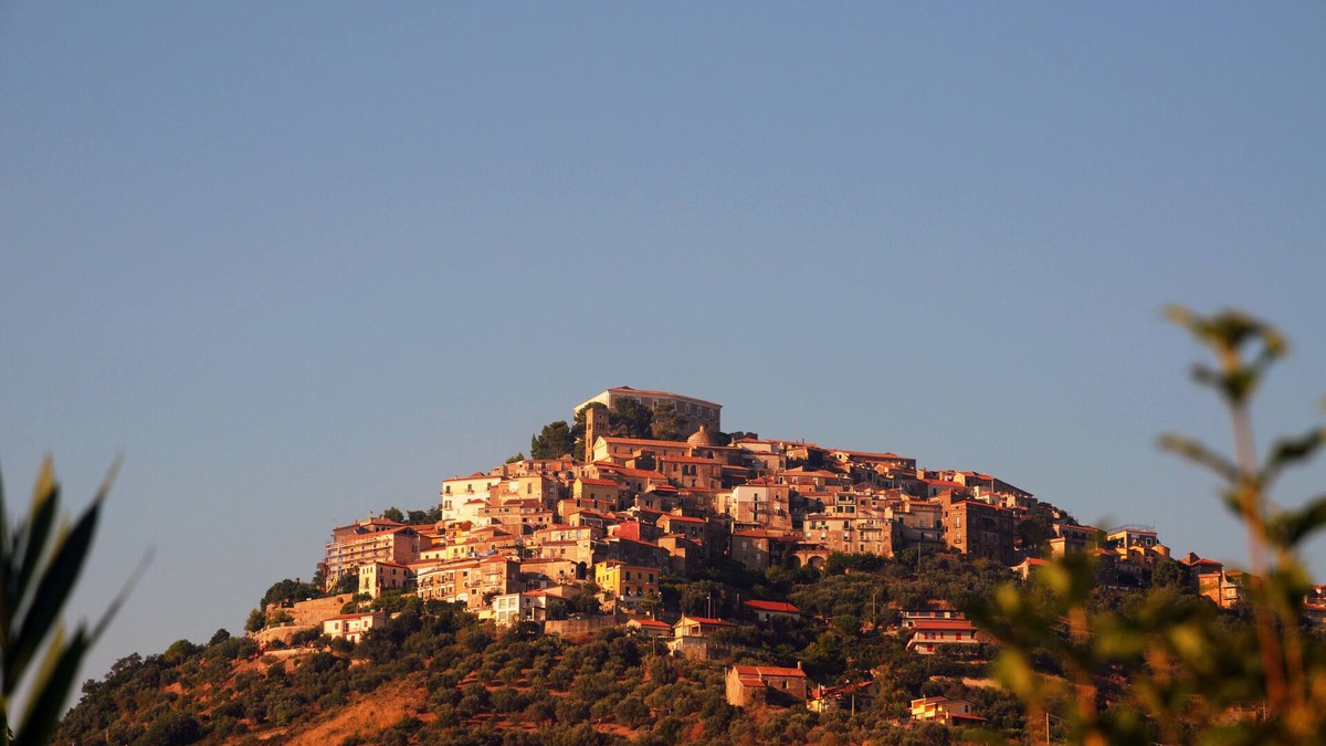 San Marco di Castellabate House | Casetta Clementina, stone farmhouse with garden in Castellabate