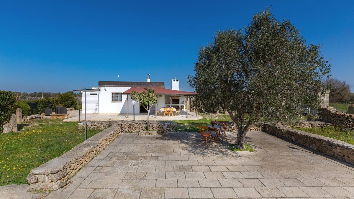 Campi Salentina House | Casetta Maddalena by BarbarHouse