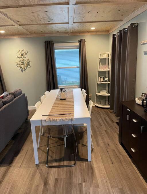 Pigeon House | Caseville, MI Cute Sandpoint home, beach access