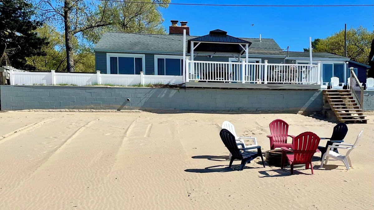 Caseville House | Caseville - Private Beach Front Home