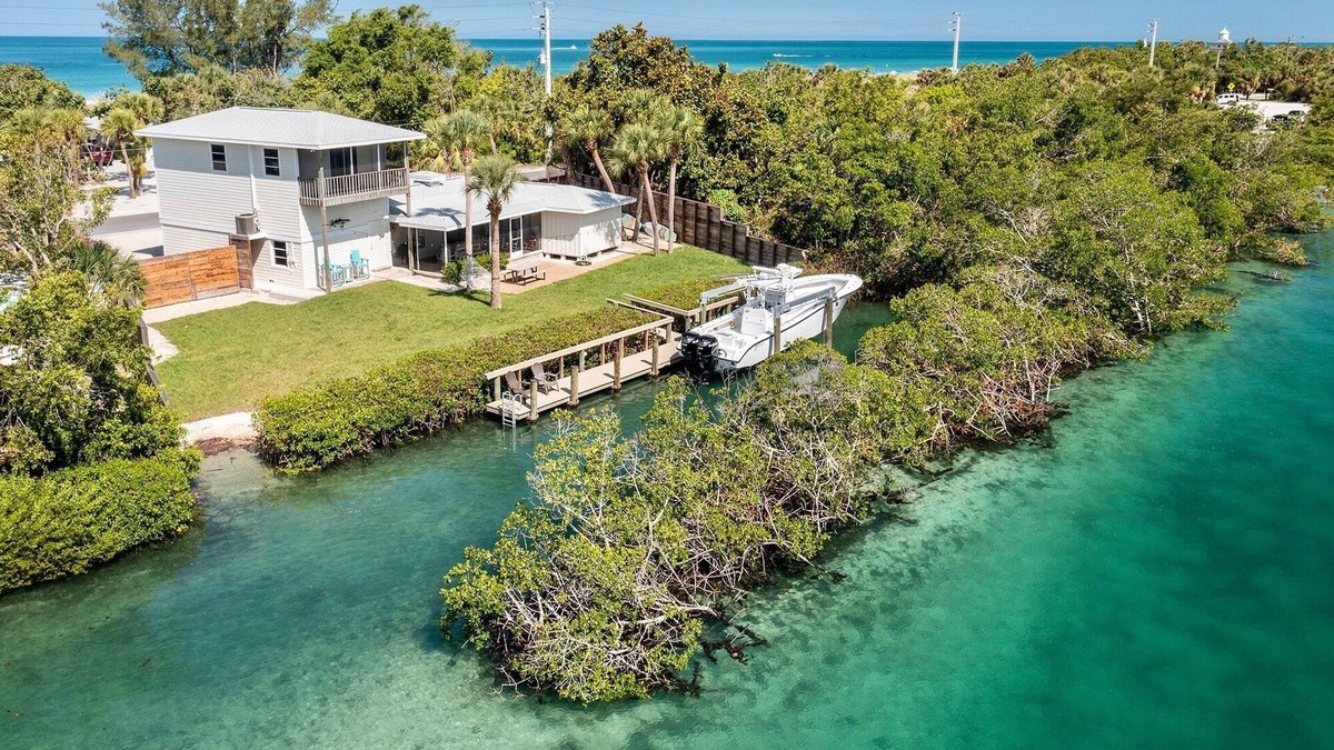 Nokomis Cottage | Casey Key Beach To Bay Cottage