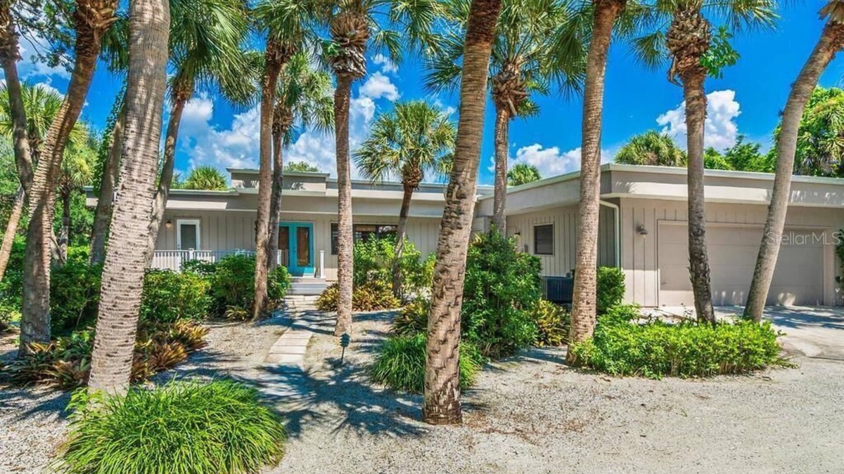 Nokomis House | Casey Key Oasis 3BR home on .75 acre w heated pool, boat dock, beach access