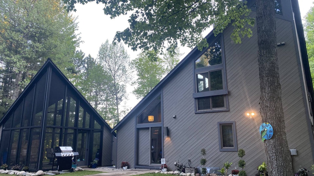 Minocqua House | Casey’s Chalet in Minocqua .